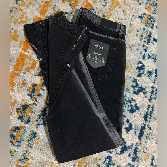 Forever 21 black jeans - Picture 1 of 6